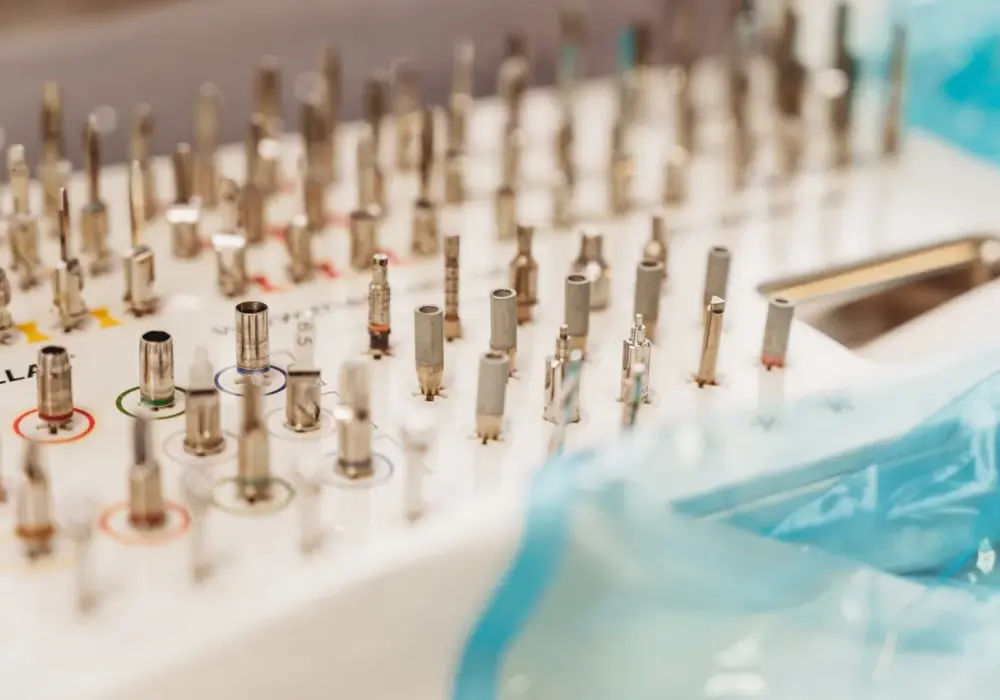Gdzie z bólem zęba w Koninie? Sprawdź dostępne kliniki dentystyczne