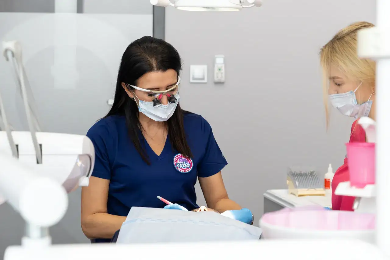 Zdjęcie Jak długo trzyma znieczulenie od dentysty? Poznaj fakty i czas działania