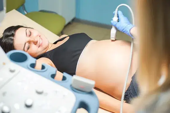 Jak wygląda badanie połówkowe? Co musisz wiedzieć przed USG